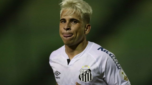 Após Soteldo e Dodi, Grêmio volta atenção para substituto de Suárez