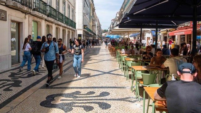 Portugal renovará permissão de residência a imigrantes da CPLP sem ficha criminal
