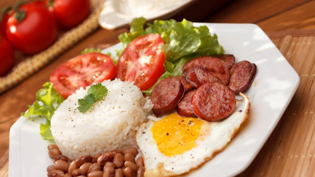 Alimentação no domicílio surpreendeu bastante, está com deflação em 12 meses, diz Guillen