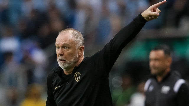 Corinthians: Mano pede para elenco dar presente de despedida a Fábio Santos