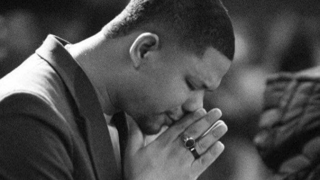 Vídeo mostra cantor Pedro Henrique passando mal em show antes de morrer