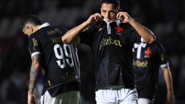 Vasco anuncia a saída do atacante paraguaio Sebastian Ferreira após 25 jogos e nenhum gol
