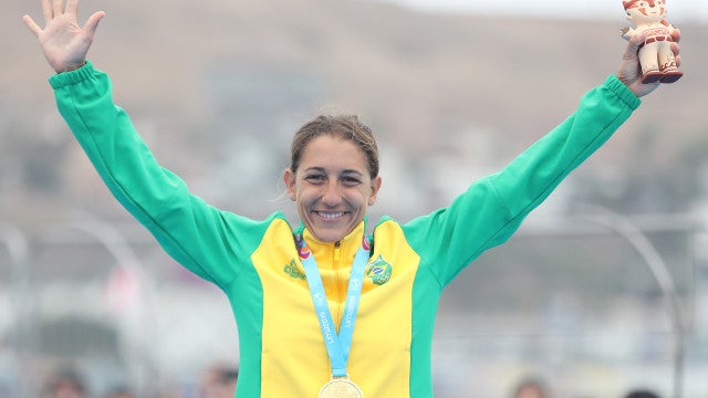 Triatleta Luisa Baptista apresenta melhora após atropelamento, mas quadro ainda é grave