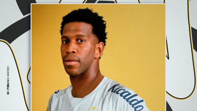 Santos anuncia contratação de Gil, 4° reforço para 2024