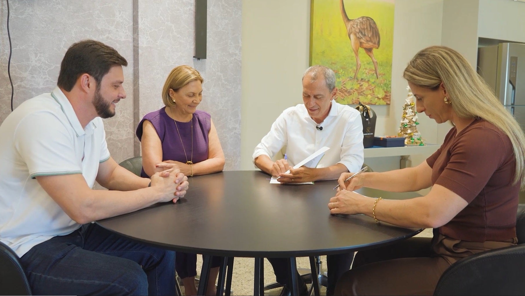 Prefeito sanciona leis e lança esta semana edital para construção de até 2,5 mil casas em Lucas
