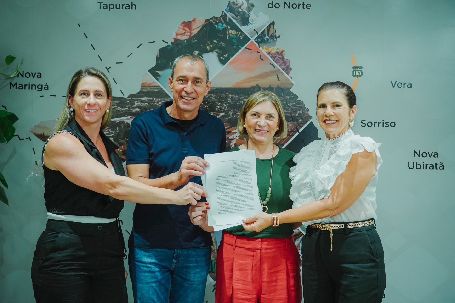 Prefeito encaminha projetos para subsidiar habitação e construir mais 2,5 mil casas em Lucas