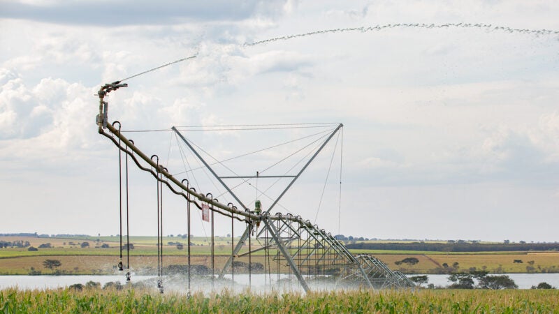 Manutenção preventiva dos pivôs é a segurança contra imprevistos durante a safra