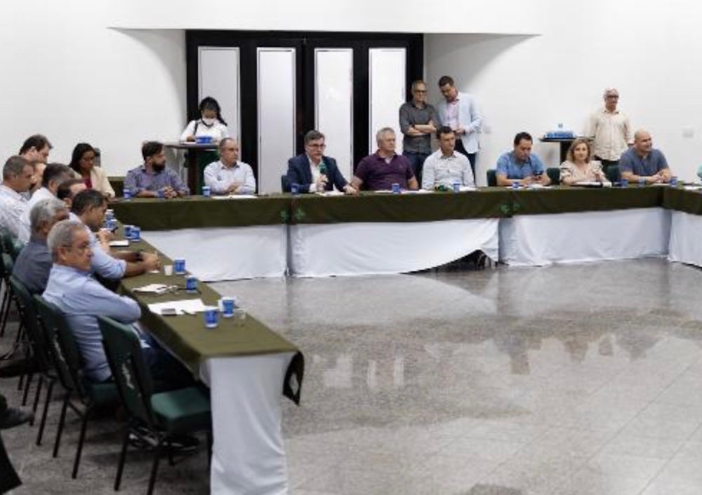 Deputados da frente parlamentar da agropecuária de Mato Grosso debatem com Sema o CAR Dinamizado