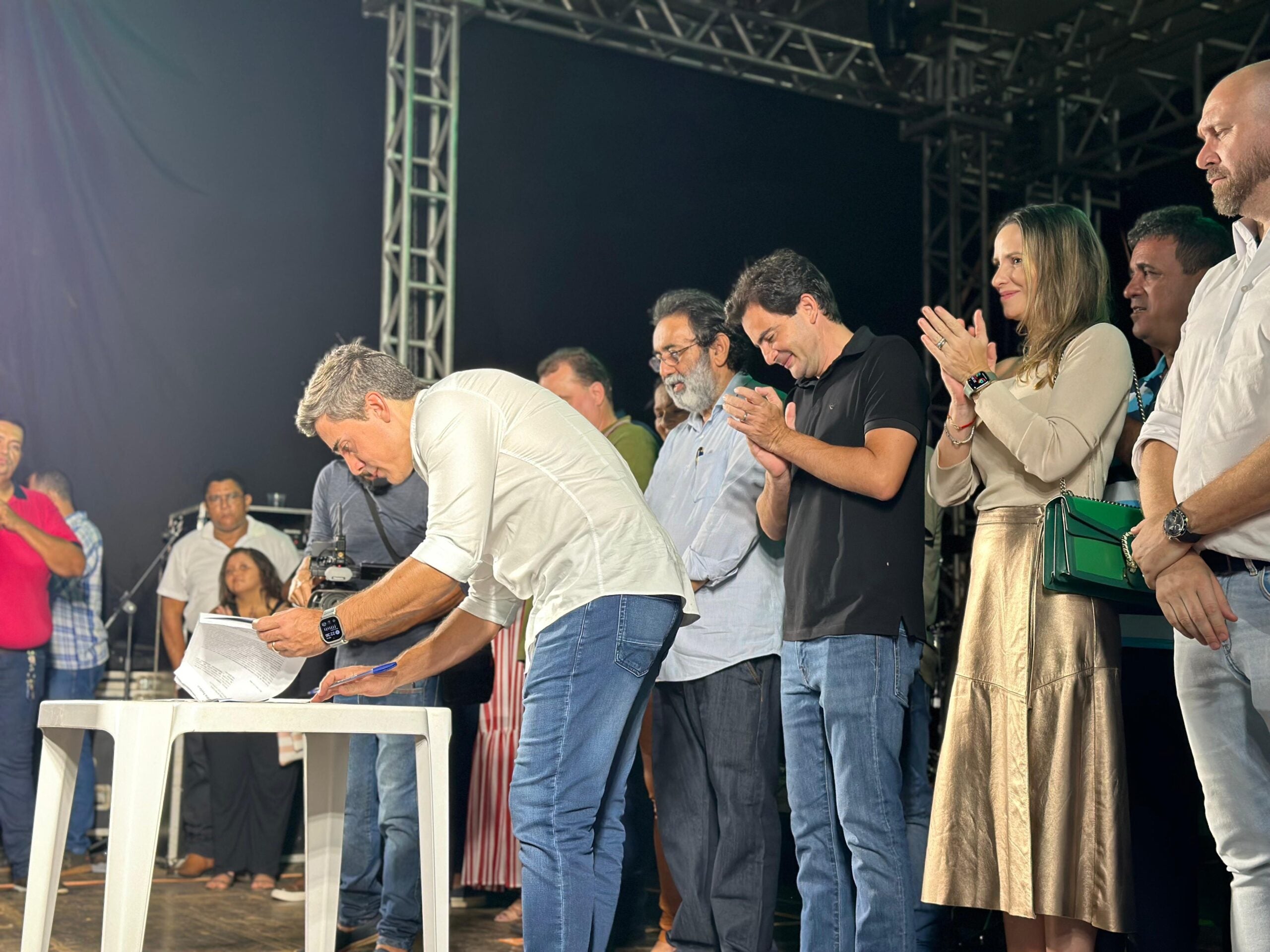 Seduc define R$ 3,6 milhões em convênios para revitalização de duas escolas no Mato Grosso