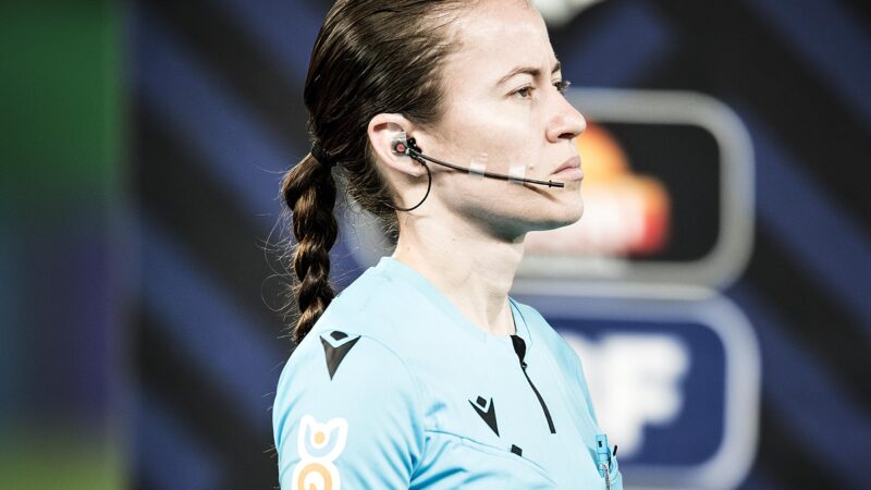 Matogrossense Fernanda Kruger é a nova árbitra assistente da FIFA