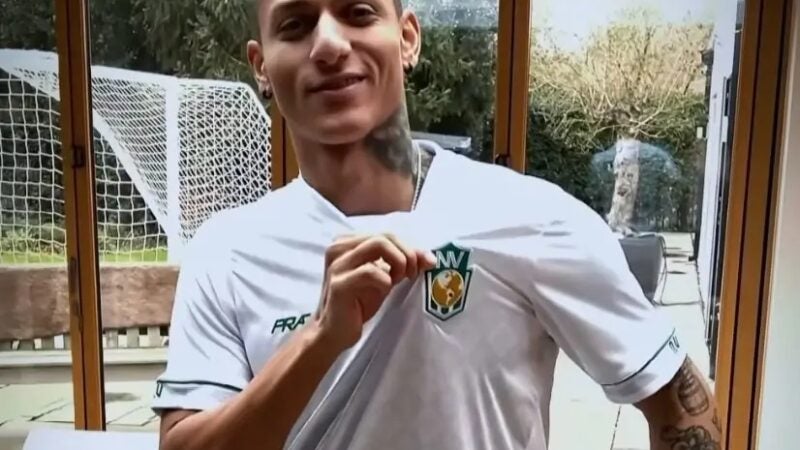 Volda patrocina o time de futebol Nova Venécia, do Espírito Santo