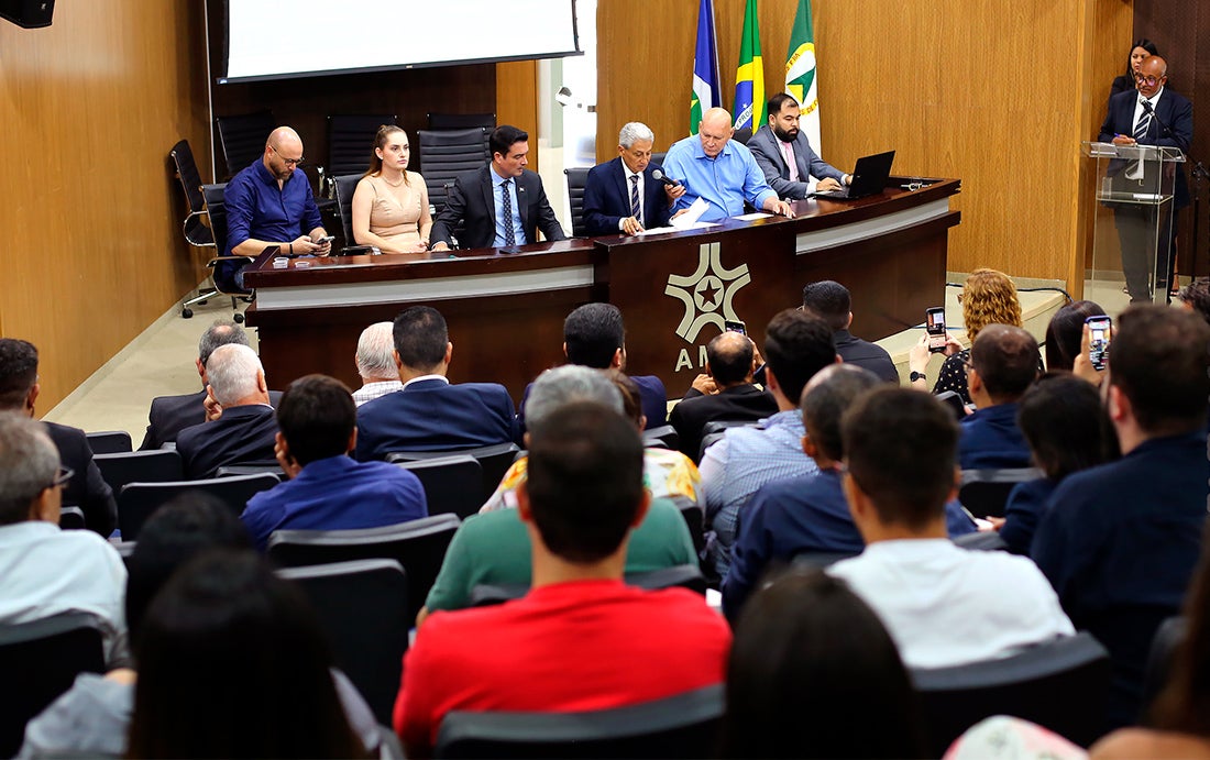 Nova diretoria toma posse da AMM com objetivo de ampliar o atendimento aos municípios