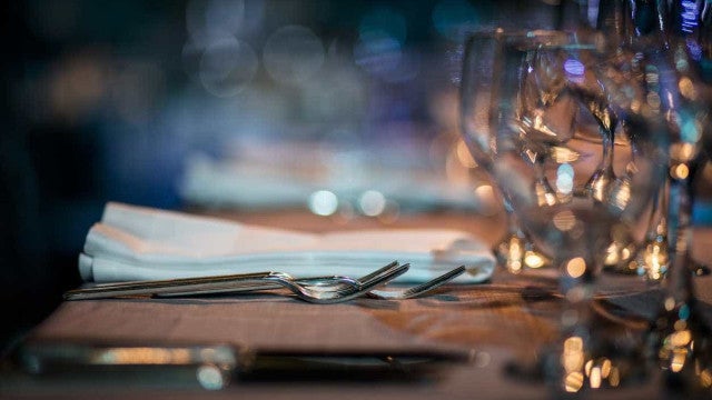 Homem comeu em 127 restaurantes e saiu sem pagar: ‘Pirata da comida’