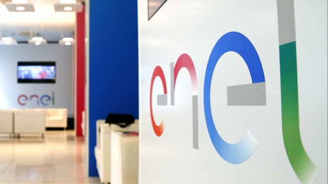 Enel é condenada a indenizar pedreiro atingido por descarga elétrica em SP