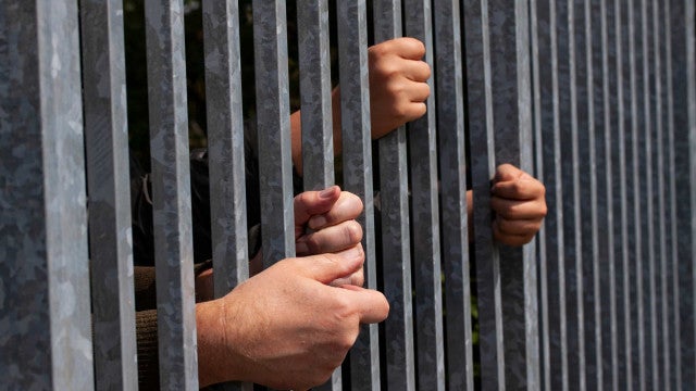 Casal líbio-brasileiro acusado de tráfico de drogas vai ficar preso na Turquia até dia 24