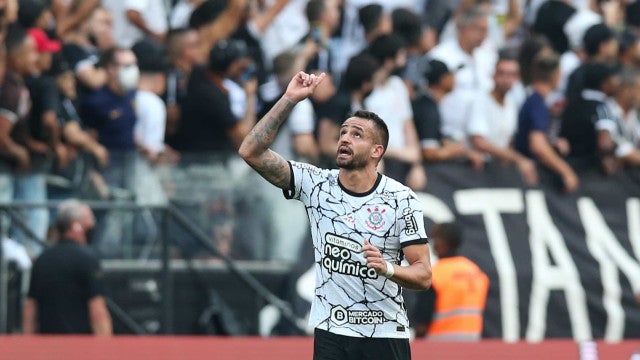 Fluminense anuncia a chegada do meia Renato Augusto e fecha ‘trinca de reis’