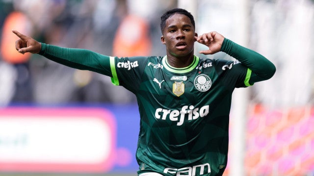 Palmeirense Endrick é único jogador que não atua na Europa em seleção sub-20 da IFFHS