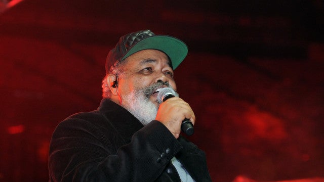 Jorge Aragão relata furto de equipamentos e registra boletim de ocorrência