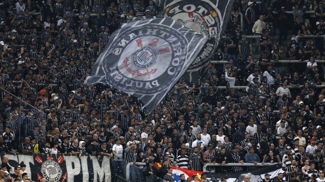 Corinthians fecha patrocínio master com empresa de apostas e receberá R$ 360 mi por 3 anos