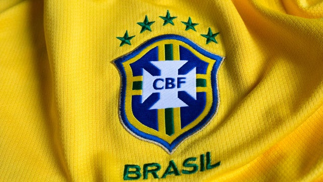 Museu da Fifa diz que camisa verde e amarela foi ‘apropriada por extrema direita’