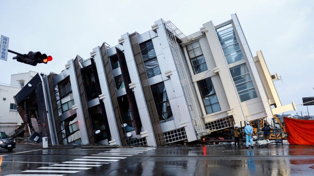 Imagens impactantes do terremoto que devastou o Japão