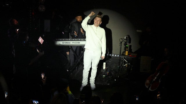 ‘Meu coração está partido’, diz Nick Carter ao lamentar morte da irmã mais velha