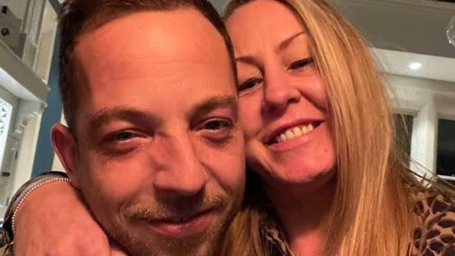 Cantor James Morrison em choque; esposa foi encontrada morta em casa