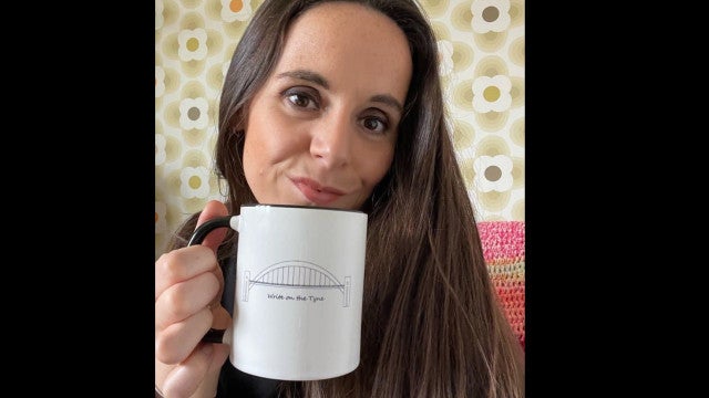 Mulher compartilha pior encontro da vida: "Escovei os dentes 18 vezes"