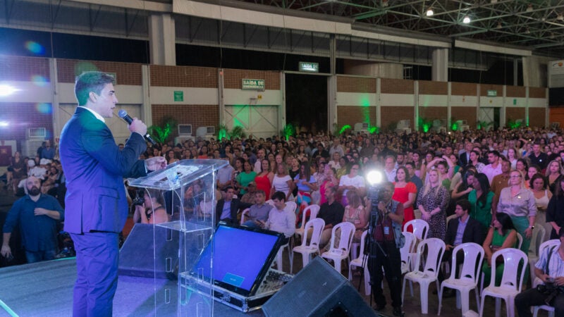 Secretaria dá posse a 2,5 mil novos gestores para atuarem nas 647 escolas estaduais em Mato Grosso