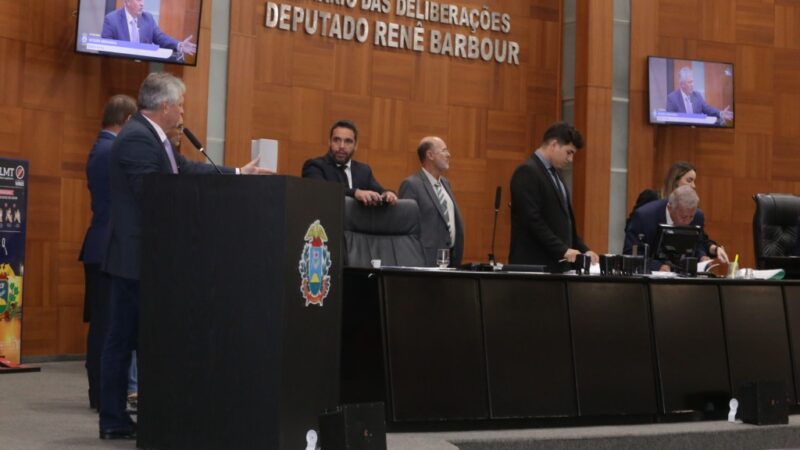 Pedido de vista durante parecer da CCJR adia votação da mensagem que altera política da pesca