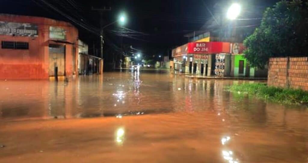 Estado envia alimentos e produtos de higiene para famílias desabrigadas pela chuva em MT