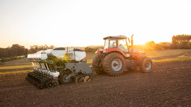 Empresa gaúcha celebra a marca de 1,5 mi de dosadores de adubo comercializados