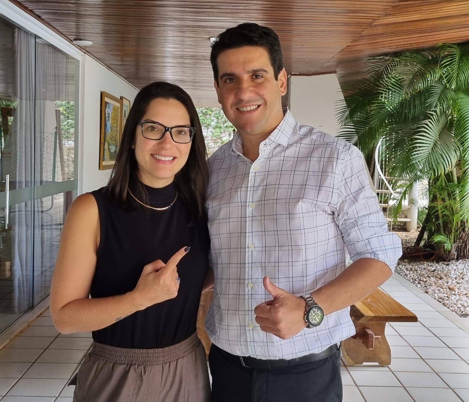 Janaina Riva lança médico Dr. Vicente como pré-candidato a prefeito de Cáceres