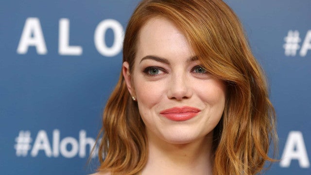 Emma Stone é atacada por fãs de Taylor Swift após xingar a amiga de brincadeira: ‘Me arrependi’