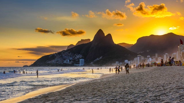 Praia brasileira é a 2ª melhor do mundo, diz guia de viagens. Veja lista!