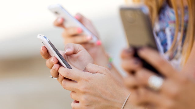 Governo de SP veta redes sociais em wi-fi de professores e funcionários das escolas