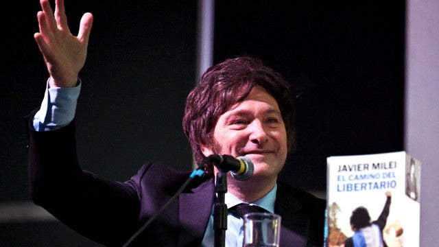 Milei tenta conter efeitos da explosão de preços