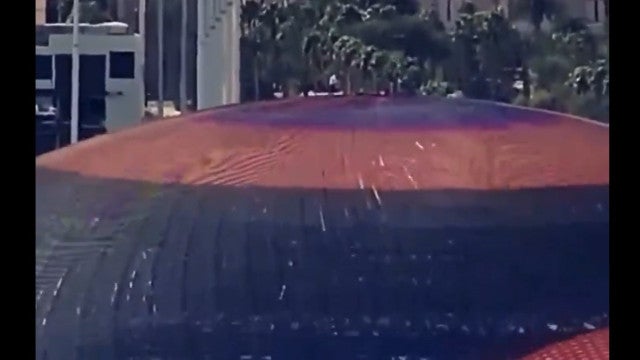 Homem sobe ao topo do Sphere em Las Vegas e é detido; veja as imagens