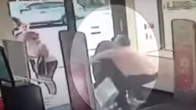 Pai impede rapto de filho em plena luz do dia em farmácia nos EUA; veja