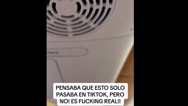 A forma cativante como este assistente de bordo mostra o menu já é viral