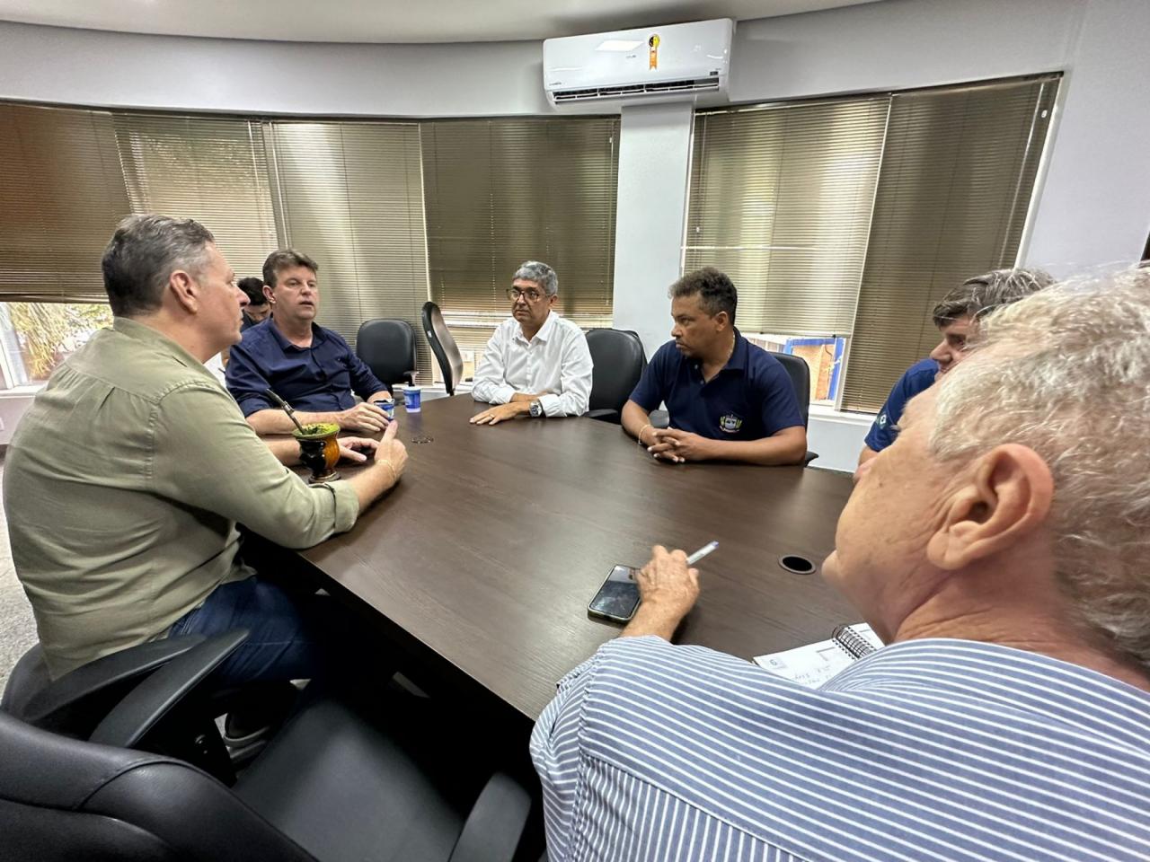 Prefeito cobra respeito aos limites de velocidade de responsáveis por transporte coletivo em Sorriso