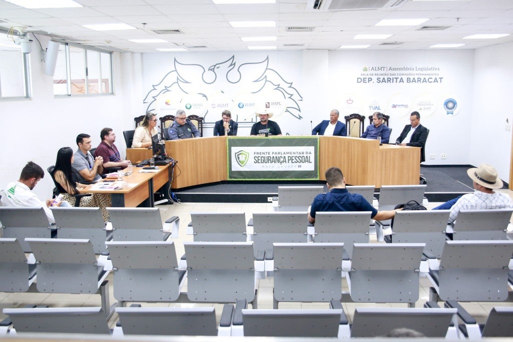 Frente Parlamentar da Segurança Pessoal debate ordenamento territorial para instalção de clubes de tiro