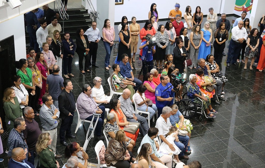 Secretaria de Serviços Legislativos da ALMT recebe o nome de servidora que foi a primeira mulher a assumir a pasta