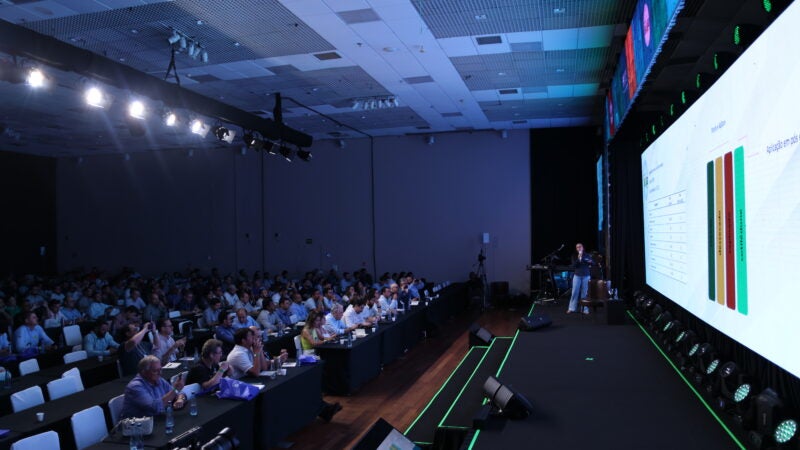 Principal evento da cultura da soja reunirá especialistas para debater economia e saúde da safra