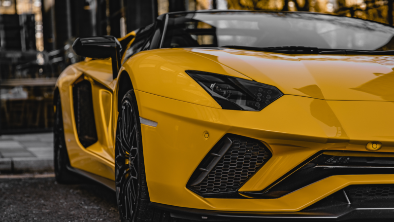 Famosas e seus carros de luxo: Você também pode!