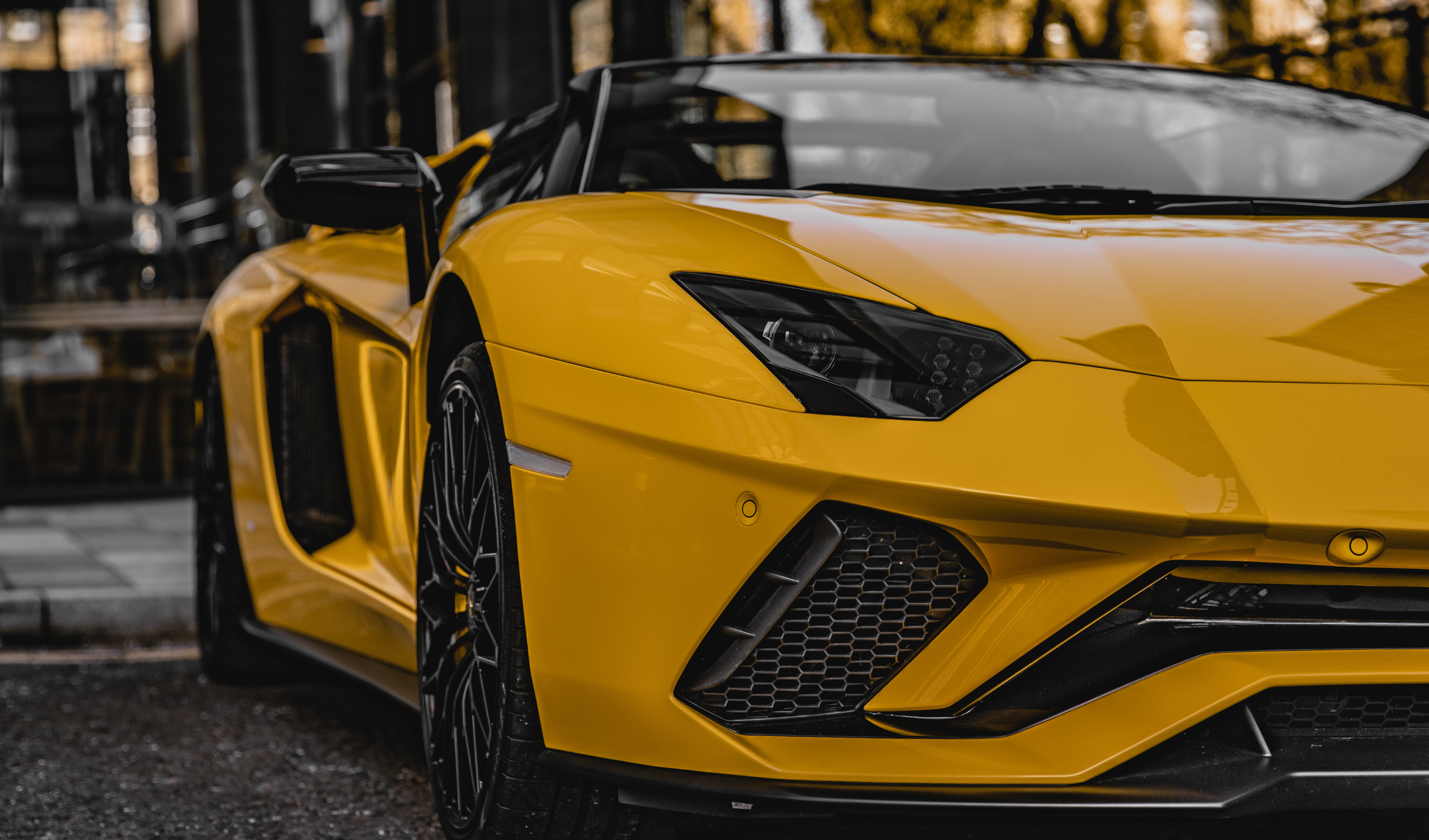 Famosas e seus carros de luxo: Você também pode!