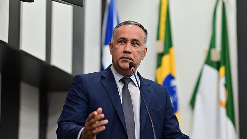 Luis Claudio se despede da Câmara com retorno de titular: “Gratidão”