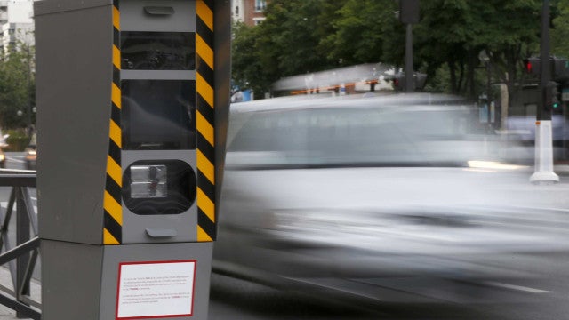 Novos radares começam a funcionar nesta quarta (6) na Dutra e na Rio Santos
