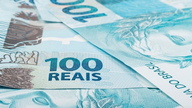 Universitária é detida após pagar faculdade com notas falsas no Recife