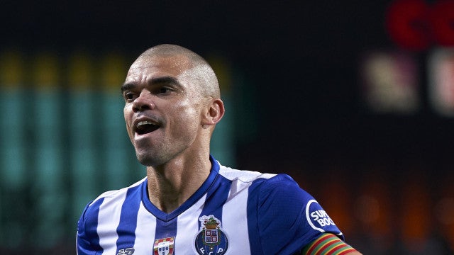 Galeno recusa convite de Portugal e diz realizar sonho na seleção brasileira: ‘Ficha nao caiu’